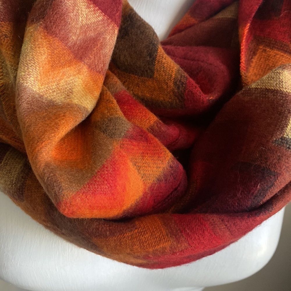 Dillard’s Infinity Scarf One Size - Picture 3 of 5